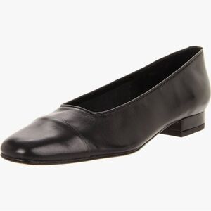NWT Vaneli Black Nappa Leather Flats Cushioned Insole Size 10M